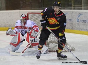 Vienna Capitals - DVTK Jegesmedvek Bence Kiss #30, Felix Maxa #7 Albert Schultz Halle ©Puckfans.at/Andreas Robanser