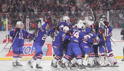 IIHF World Juniors 2018 CAN - USA  Jake Oettinger #30. Trent Frederic #34, Adam Fox  #8, Scott Perunovich #15, Dylan Samberg #12, Andrew Peeke #20 New Era Field ©Puckfans.at/Andreas Robanser