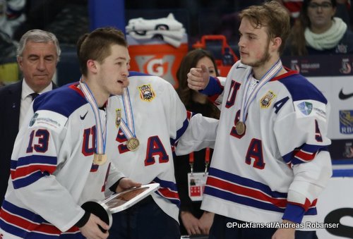 IIHF World Juniors 2018 BronJoey Anderson #13, Ryan Lindgren #5 KeyBank Center ©Puckfans.at/Andreas Robanser