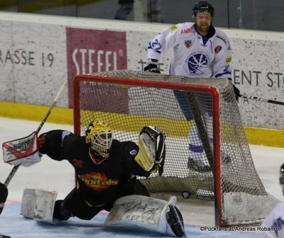 Erste Liga Qualification Round: Vienna Capitals - SC Csikszereda Max Zimmermann #36, Andrey Taratukhin #27 Albert Schultz-Eishalle ©Puckfans.at/Andreas Robanser