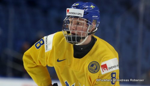 Rasmus Dahlin #8  IIHF World Juniors 2018 ©Puckfans.at/Andreas Robanser