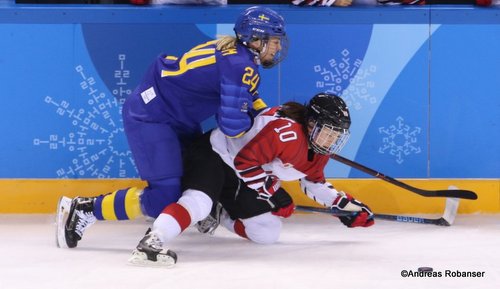 Olympic Winter Games Pyeongchang 2018 Women JPN - SWE Erika Grahm #24, Haruna Yoneyama  #10 Kwandong Hockey Centre ©Andreas Robanser