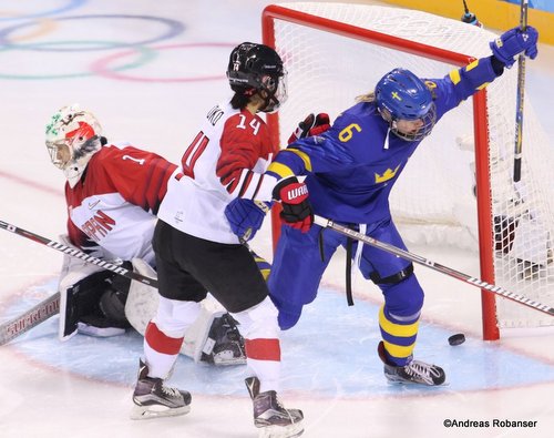 Olympic Winter Games Pyeongchang 2018 Women JPN - SWE Nana Fujimoto #1, Haruka Toko #14, Sara Hjalmarsson #6 Kwandong Hockey Centre ©Andreas Robanser