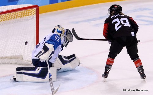 Olympic Winter Games Pyeongchang 2018 Women: CAN - FIN Noora Räty #41, Marie-Philip Poulin #29 ©PAndreas Robanser