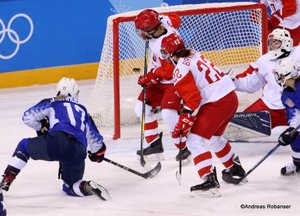 Olympic Winter Games Pyeongchang 2018 Women: USA - RUS Jocelyne Lamoureux #17, Maria Batalova #22, Valeria Tarakanova #1 Kwandong Hockey Centre ©Andreas Robanser