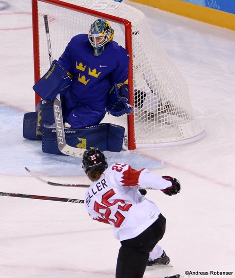 Olympic Winter Games Pyeongchang 2018 Women: SWE - SUI Alina Müller #25, Sara Grahn #1 Kwandong Hockey Centre ©Andreas Robanser