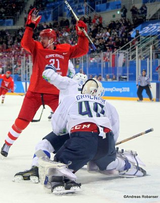 Olympic Winter Games Pyeongchang 2018 Men: RUS - SLO Sergei Kalinin #21, Luka Gracnar #40 Gangneung Hockey Centre ©Andreas Robanser