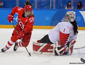 Olympic Winter Games Pyeongchang 2018 Women's Semifinals CAN - OA RUS Yelena Dergachyova #59, Shannon Szabados #1 Gangneung Hockey Centre ©Andreas Robanser