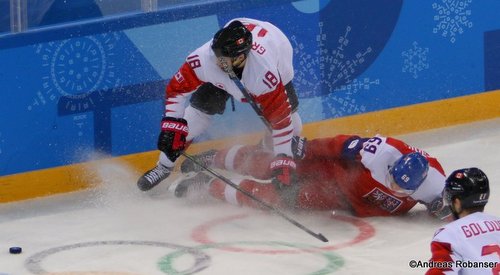 Olympic Winter Games Pyeongchang 2018 Men's Bronze Medal Game CZE - CAN Marc-André Gragnani #18, Lukas Radil #69 Gangneung Hockey Centre ©Andreas Robanser