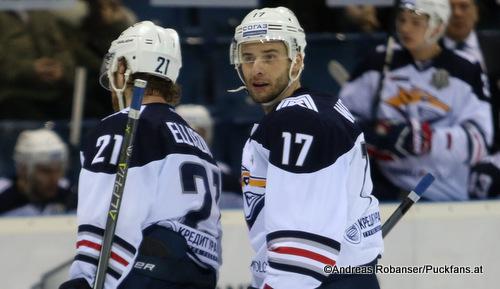 Matt Ellison  #21, Wojtek Wolski #17 metallurg Magnitogorsk KHL Season 2017 ©Puckfans.at/Andreas Robanser