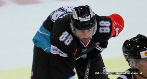 Dan DaSilva #88, EHC Black Wings Linz ©Puckfans.at/Andreas Robanser