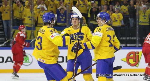 IIHF World Championship SWE - BLR Geoff Platt #16, Mika Zibanejad #93, Mattias Janmark #13 Royal Arena, Copenhagen ©Puckfans.at/Andreas Robanser