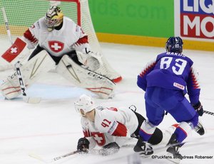 IIHF World Championship SVK - SUI Reto Berra #20, Mirco Müller #41, Martin Bakos #83 Royal Arena, Copenhagen ©Puckfans.at/Andreas Robanser