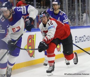 IIHF World Championship AUT - SVK Tomas Marcinko #65, Michael Raffl #12, Dominik Granak #51 Royal Arena, Copenhagen ©Puckfans.at/Andreas Robanser