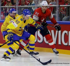 IIHF World Championship SUI - SWE Elias Pettersson #40, Michael Fora #45 Royal Arena, Copenhagen ©Puckfans.at/Andreas Robanser