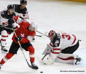 IIHF World Championship Semifinal: CAN - SUI Connor McDavid #97, Darnell Nurse #25, Gregory Hofmann #15, Darcy Kuemper #35 Royal Arena, Copenhagen ©Puckfans.at/Andreas Robanser