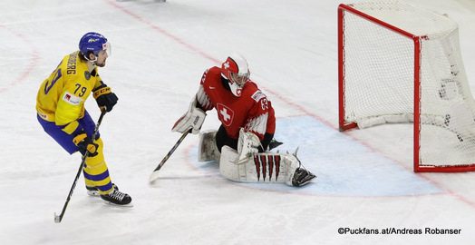 IIHF World Championship Gold Medal Game SWE - SUI Filip Forsberg #79, Leonardo Genoni #63 Royal Arena, Copenhagen ©Puckfans.at/Andreas Robanser