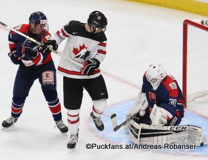 Hlinka Gretzky Cup 2018, SVK - CAN Kirby Dach #17, David Borak #30 Rogers Place, Edmonton ©hockeyfans.ch/Andreas Robanser