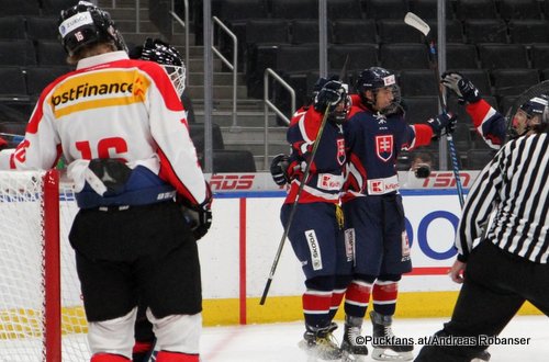 Hlinka Gretzky Cup 2018, SUI - SVK Johan Andersson #16, Dominik Jendek #14 Rogers Place, Edmonton ©Puckfans.at/Andreas Robanser