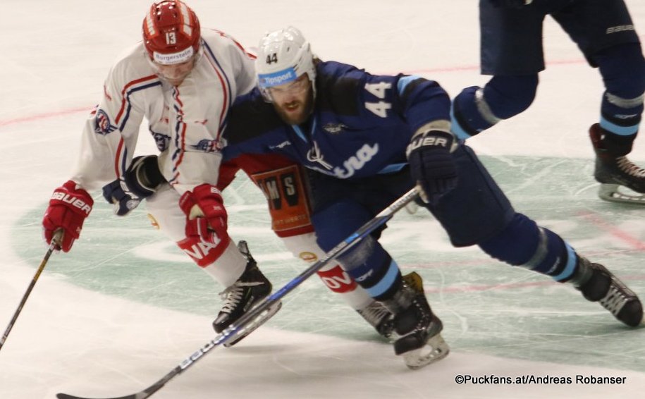 Energie Icehockey Trophy 2018 HK Nitra - SC Rapperswil-Jona Lakers Steve Mason #13 Mitch Versteeg #44 Eishalle Liebenau ©Puckfans.at/Andreas Robanser