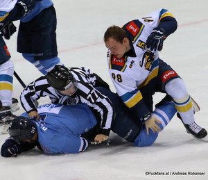 HC Slovan Bratislava - HC Sochi Ivan Svarny #51, Damir Rakhimullin #98 ©Puckfans.at/Andreas Robanser