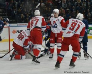 Dinamo Minsk - Lokomotiv Yaroslavl Alexander Kitarov #77, Vladislav Kartayev #98, Rushan Rafikov #87, Daniil Apalkov #40, Denis Alexeyev #91 ©Puckfans.at/Anton Ziuzenok