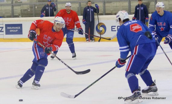 Training SKA St.Petersburg KHL World Games 2018 / Vienna Viktor Tikhonov #10 ©Puckfans.at/Andreas Robanser