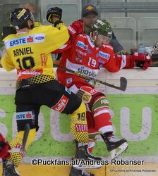 Vienna Capitals - HC Bozen Jamie Arniel #19, Alex Petan #19 ©Puckfans.at/Andreas Robanser