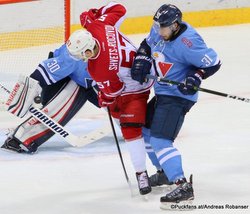 HC Slovan Bratislava - Vityaz Podolsk Jakub Stepanek #30, Artyom Shvets-Rogovoy #57, Lukas Klok #31 ©Puckfans.at/Andreas Robanser