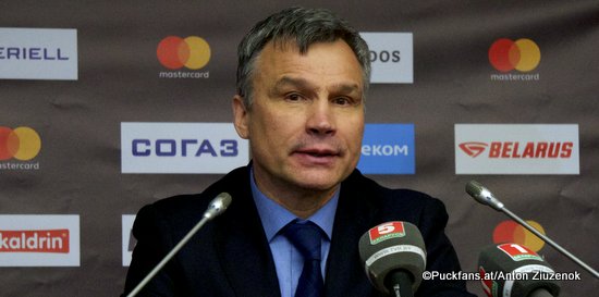 Dinamo Minsk Head Coach Andrei Sidorenko ©Puckfans.at / Anton Ziuzenok