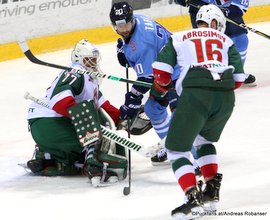 HC Slovan Bratislava - Ak Bars Kazan Emil Garipov #77, Jeff Taffe #20, Roman Abrosimov #16 ©Puckfans.at/Andreas Robanser